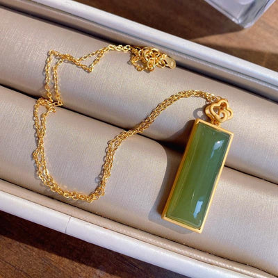 Natural Emerald Jade Stone Pendant Necklace