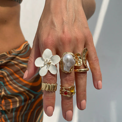 "Bloom & Pearl" Retro Gold Ring Set（6 Pieces）