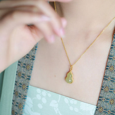 Lucky gourd • Natural Emerald Jade stone necklace