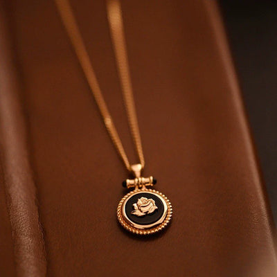 Artificial Black Onyx Vintage Rose Necklace