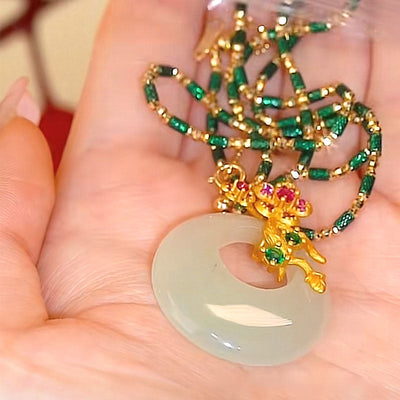 Roses • Natural emerald Jade stone