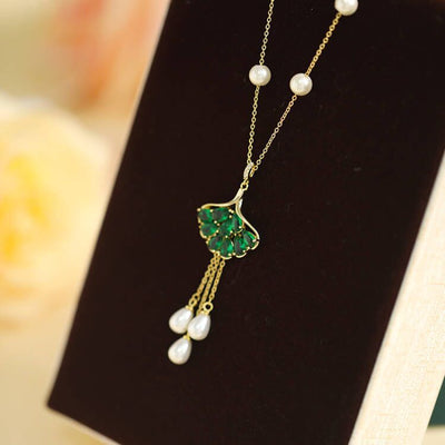 Scallop Pearl Crystal Pendant Necklace