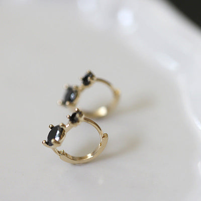 Black hole ? Zircon earrings