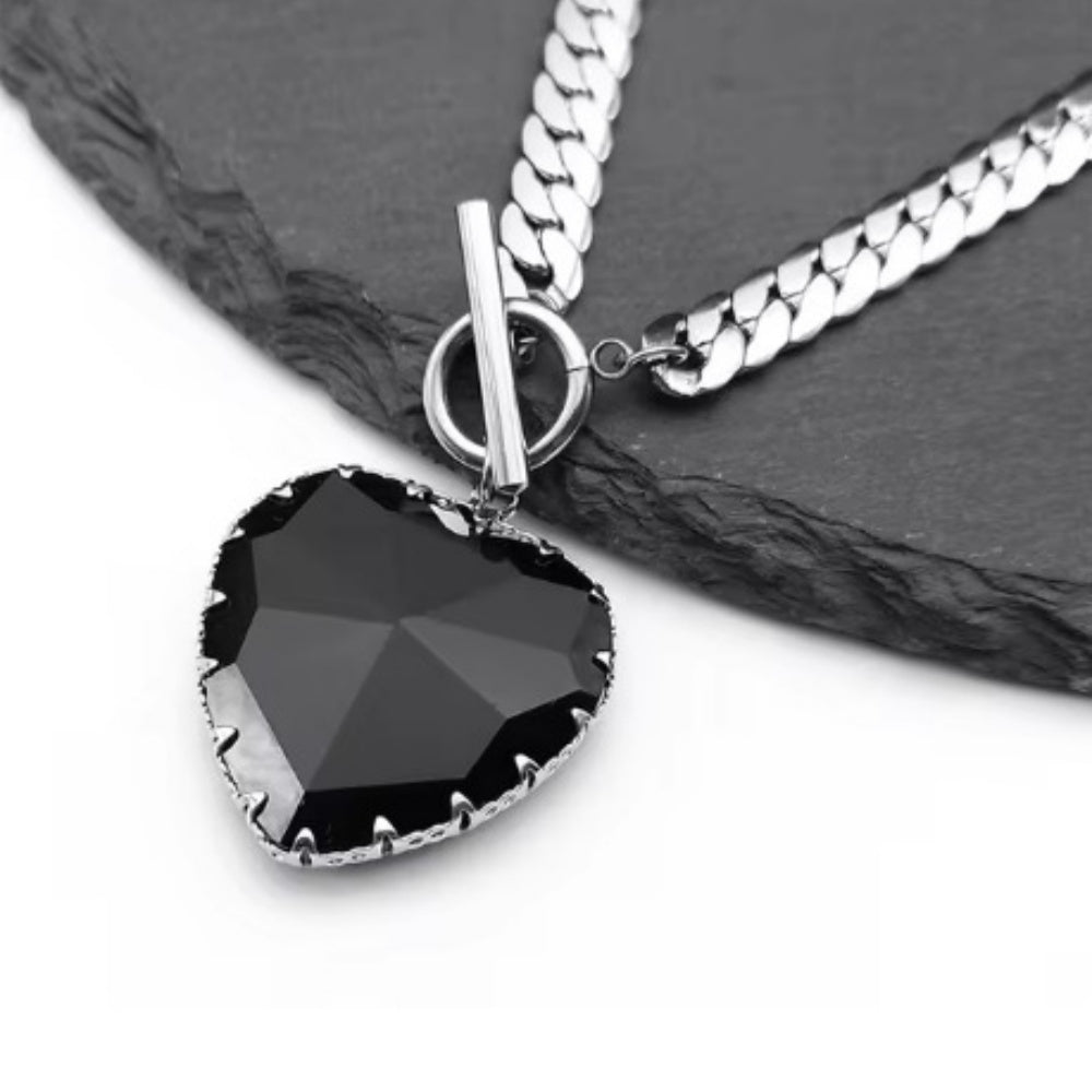 Heart-shaped crystal necklace