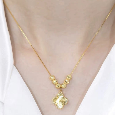 Four-leaf flower gold bead necklace