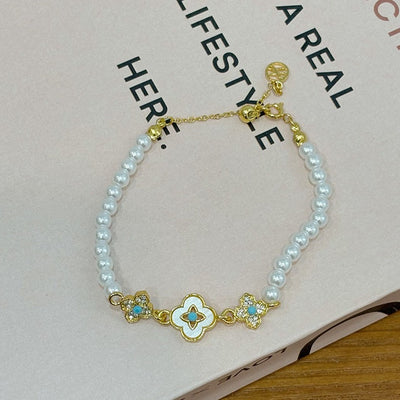 Clover Whisper • Pearl Bracelet